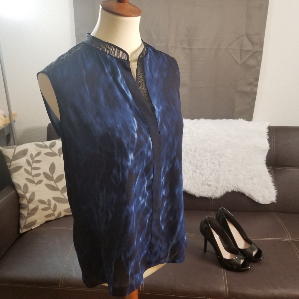 Ladies T Tahari Sleeveless Top